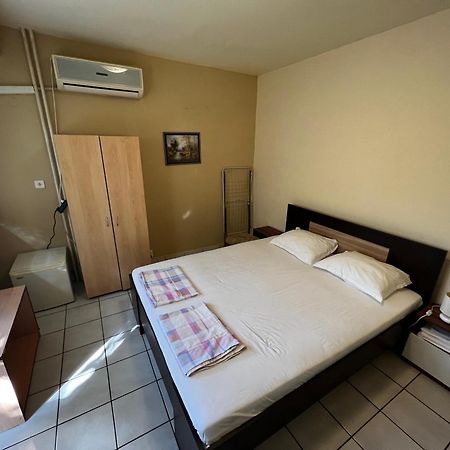 Hotel Dvete Brezi Burgas City Exteriér fotografie