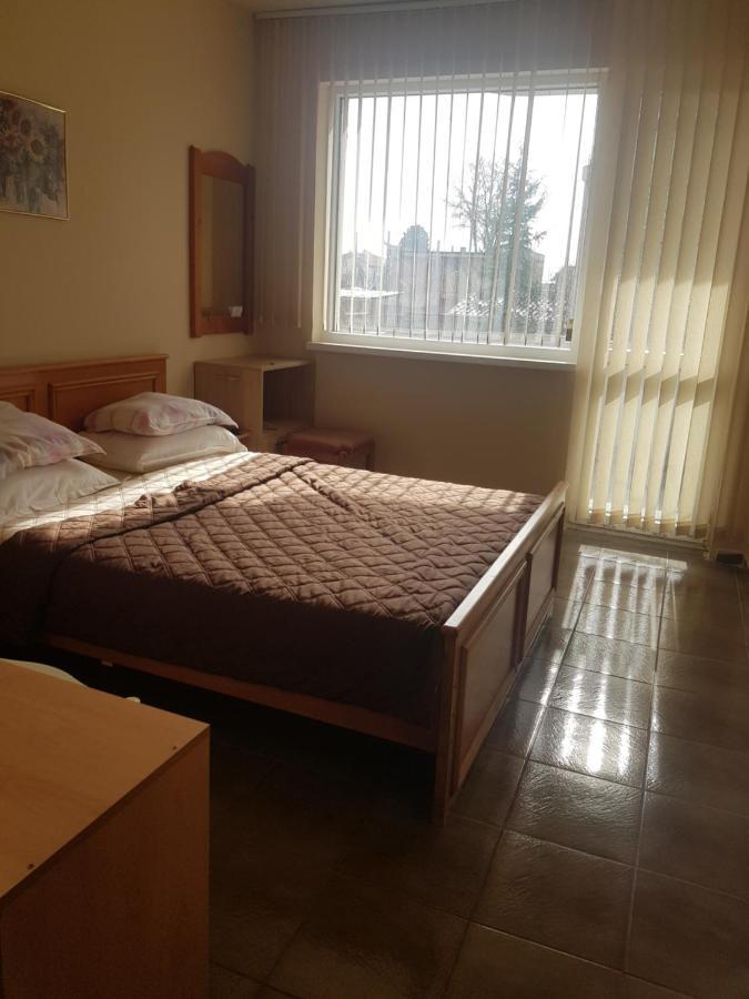 Hotel Dvete Brezi Burgas City Exteriér fotografie