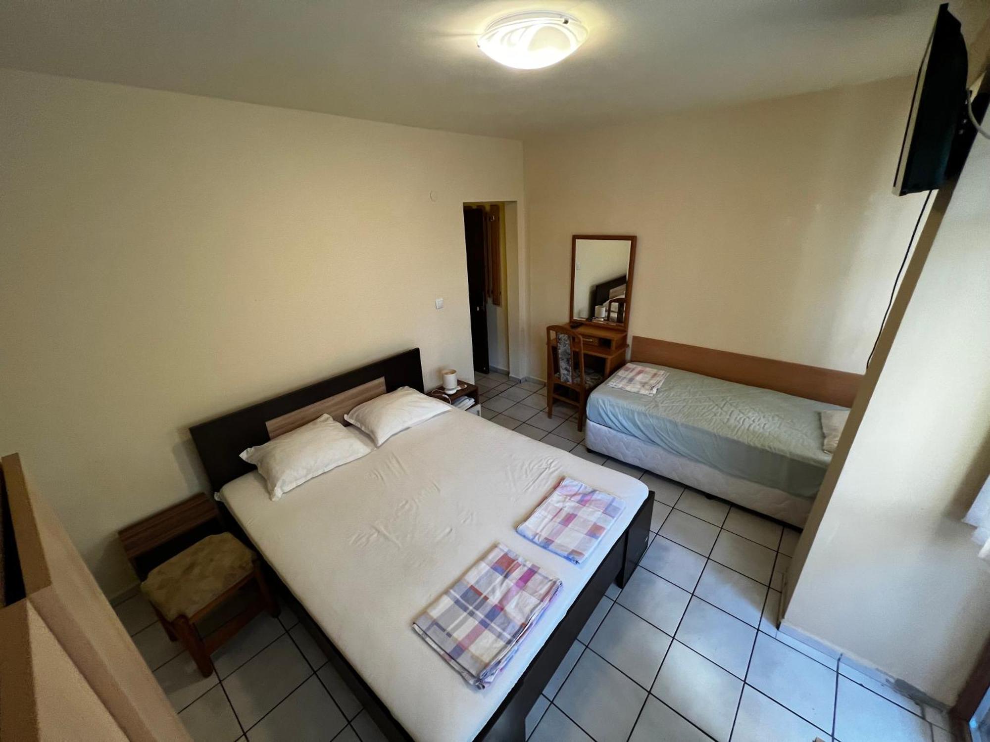 Hotel Dvete Brezi Burgas City Exteriér fotografie